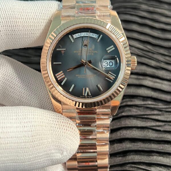 Day Date 228235 40mm 904L RG QF 1:1 Gain Weight Black Gradient Dial Roman Markers on RG President Bracelet A2836