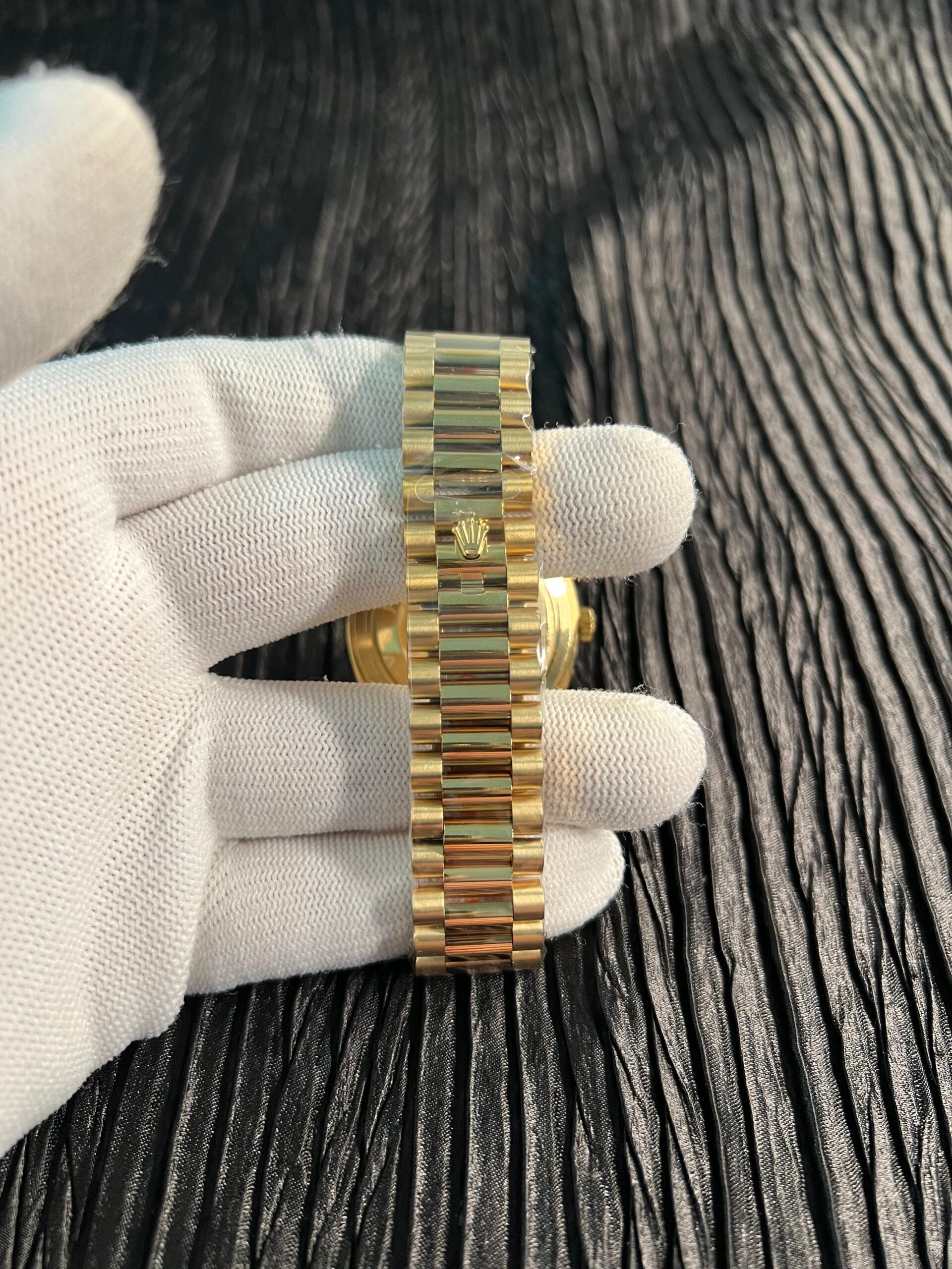 Day Date 128238 Gain Weight YG QF 1:1 Best Edition Gold Dial Roman Markers on YG President Bracelet - Image 8