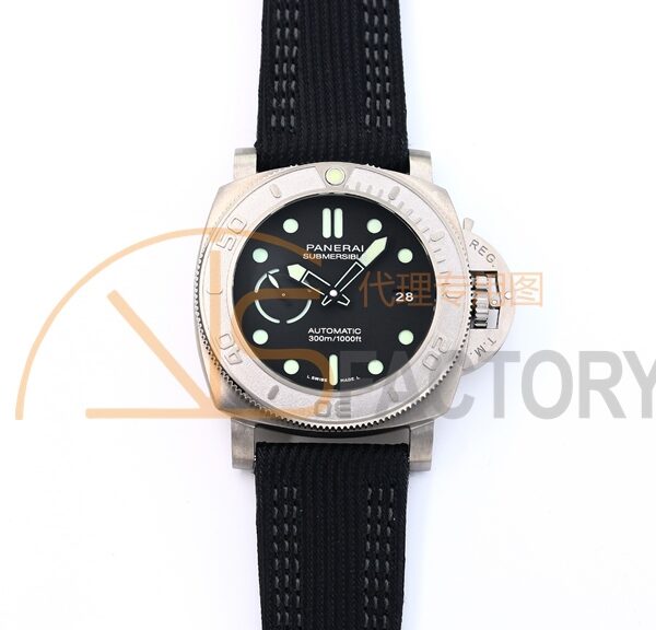 PAM984 Mike Horn Submersible VSF 1:1 Best Edition Black Dial on Black Nylon Strap P.9010 Clone