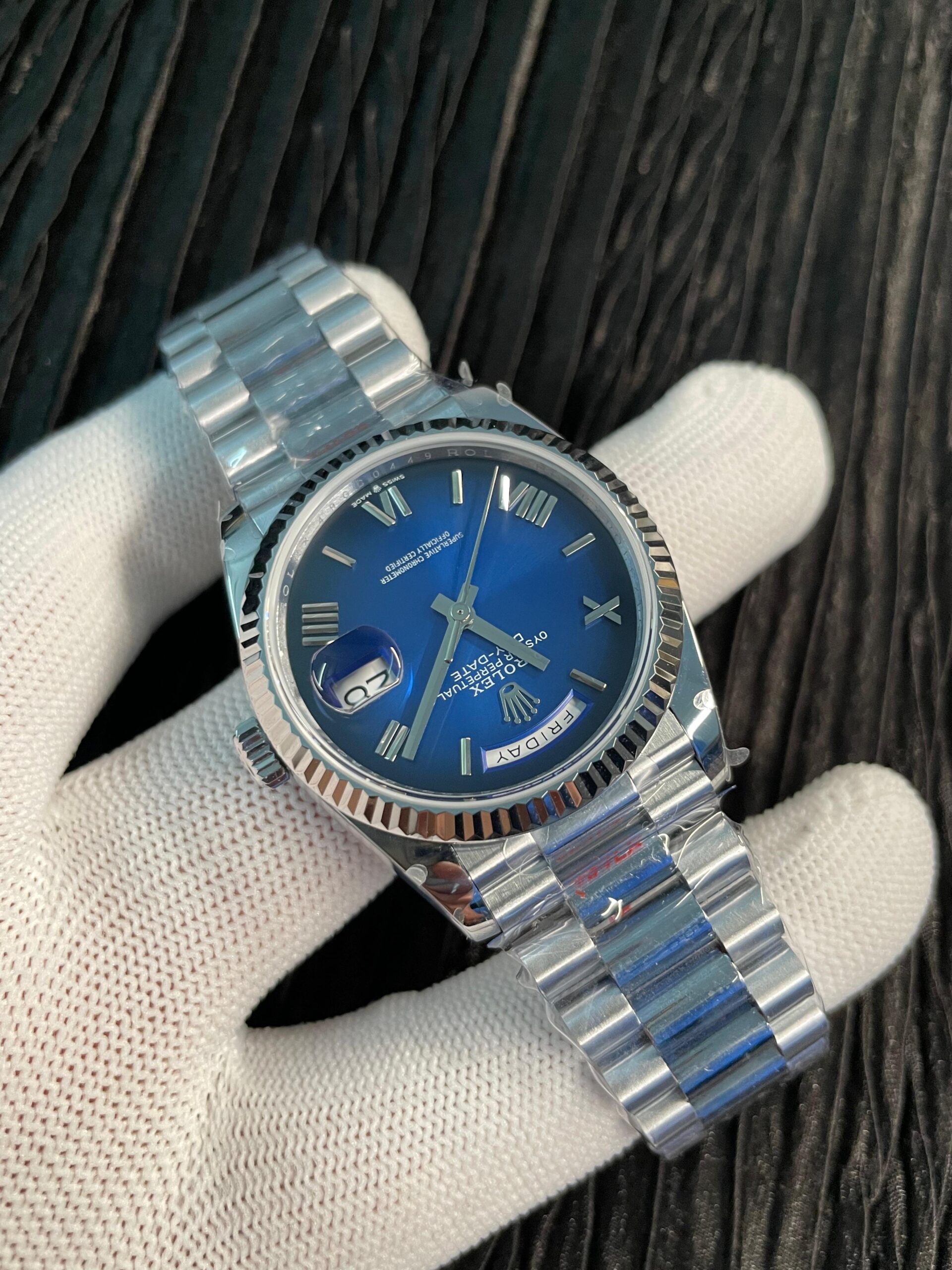 Day 128239 36mm Gain Weight QF 1:1 Best Edition Blue Ombre Dial Roman Marker On YG President Bracelet A2836 - Image 4