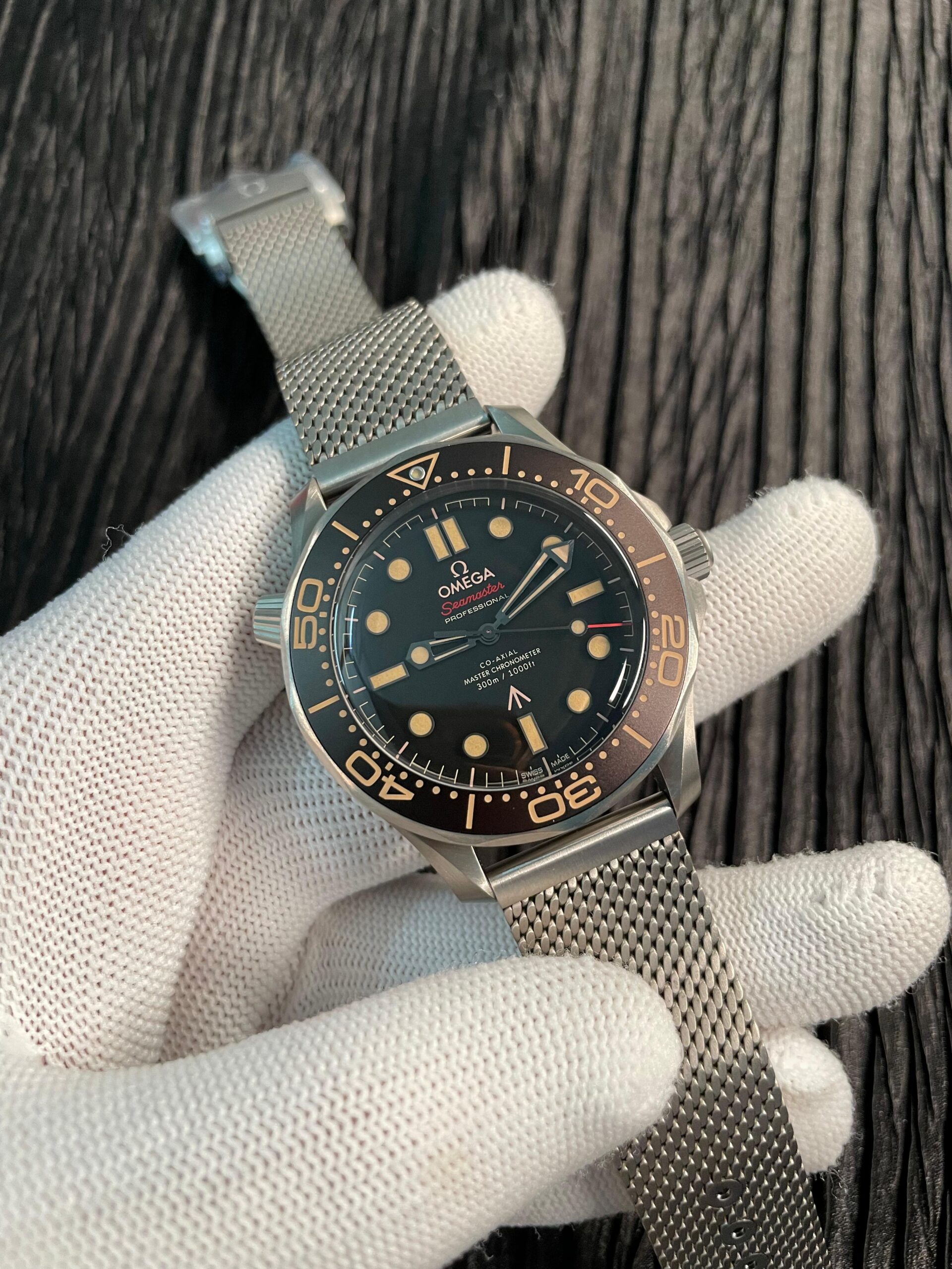 Seamaster 300 "No Time to Die" Titanium V7 VSF 1:1 Best Edition On Titanium Mesh Bracelet SA8806 Super Clone (Free Nato) - Image 3