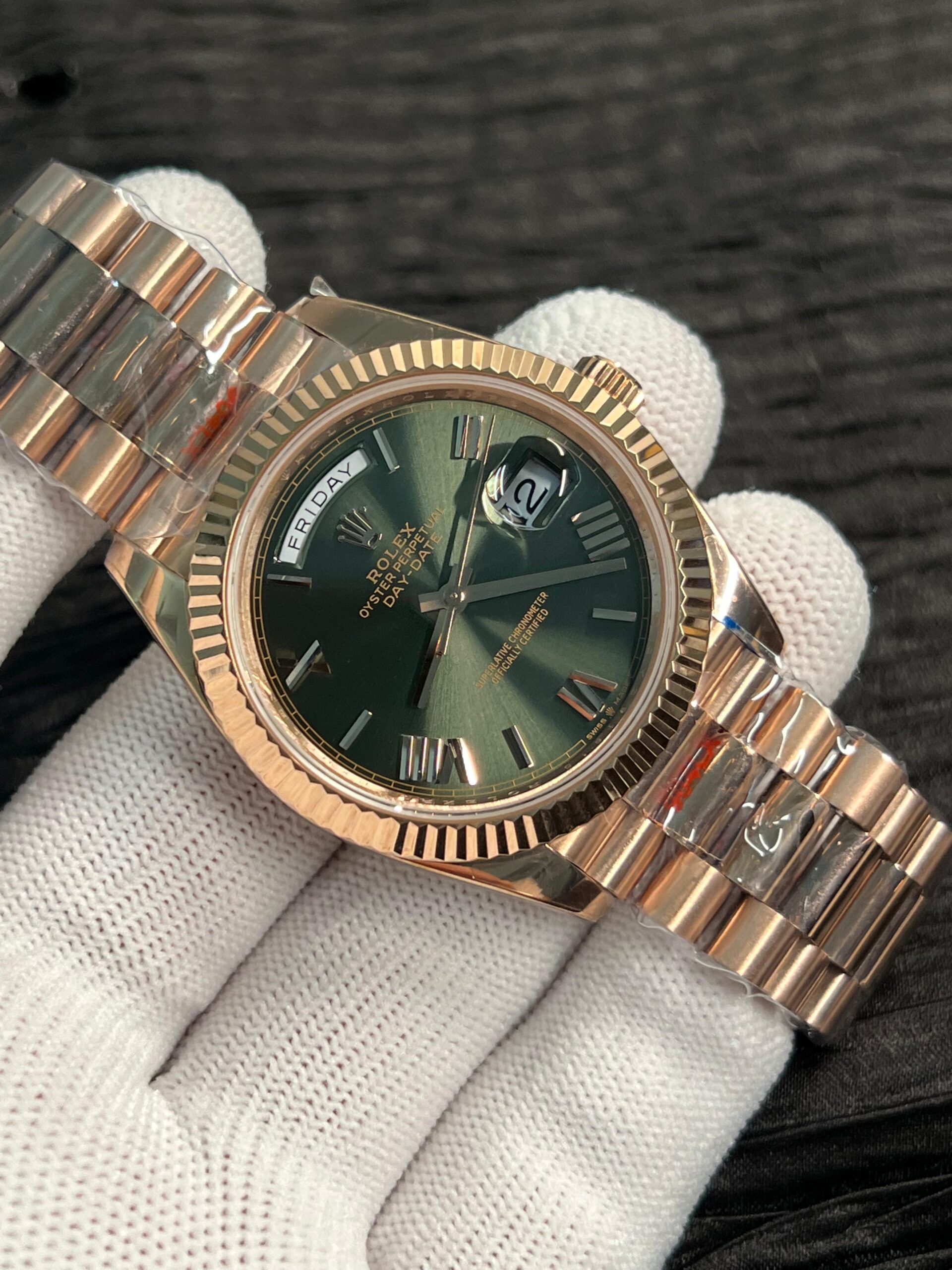 DayD 128238 40mm Gain Weight V6 RG QF 1:1 Best Edition Green Dial Roman Markers on RG President Bracelet A2836 - Image 3