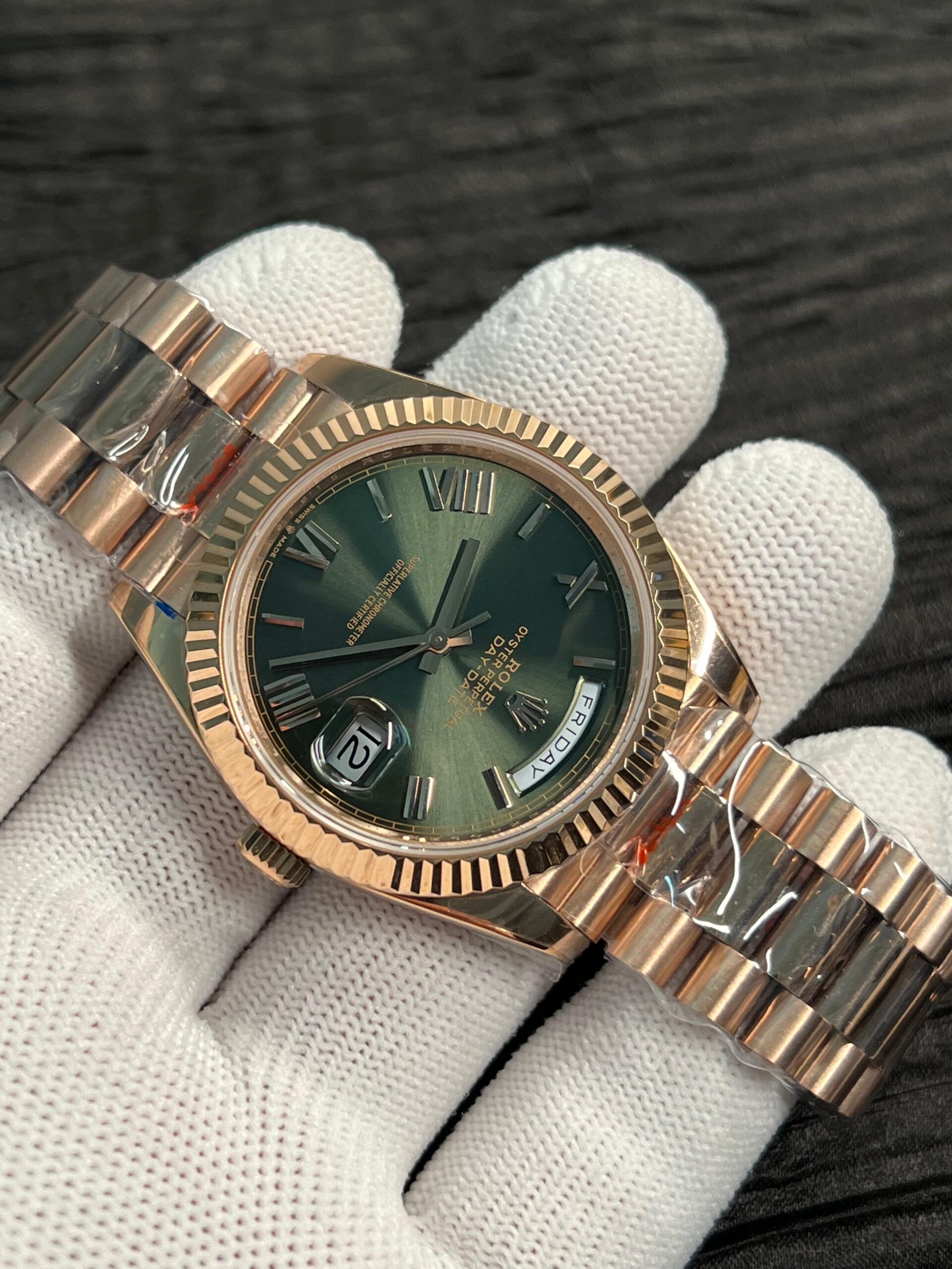 DayD 128238 40mm Gain Weight V6 RG QF 1:1 Best Edition Green Dial Roman Markers on RG President Bracelet A2836 - Image 4