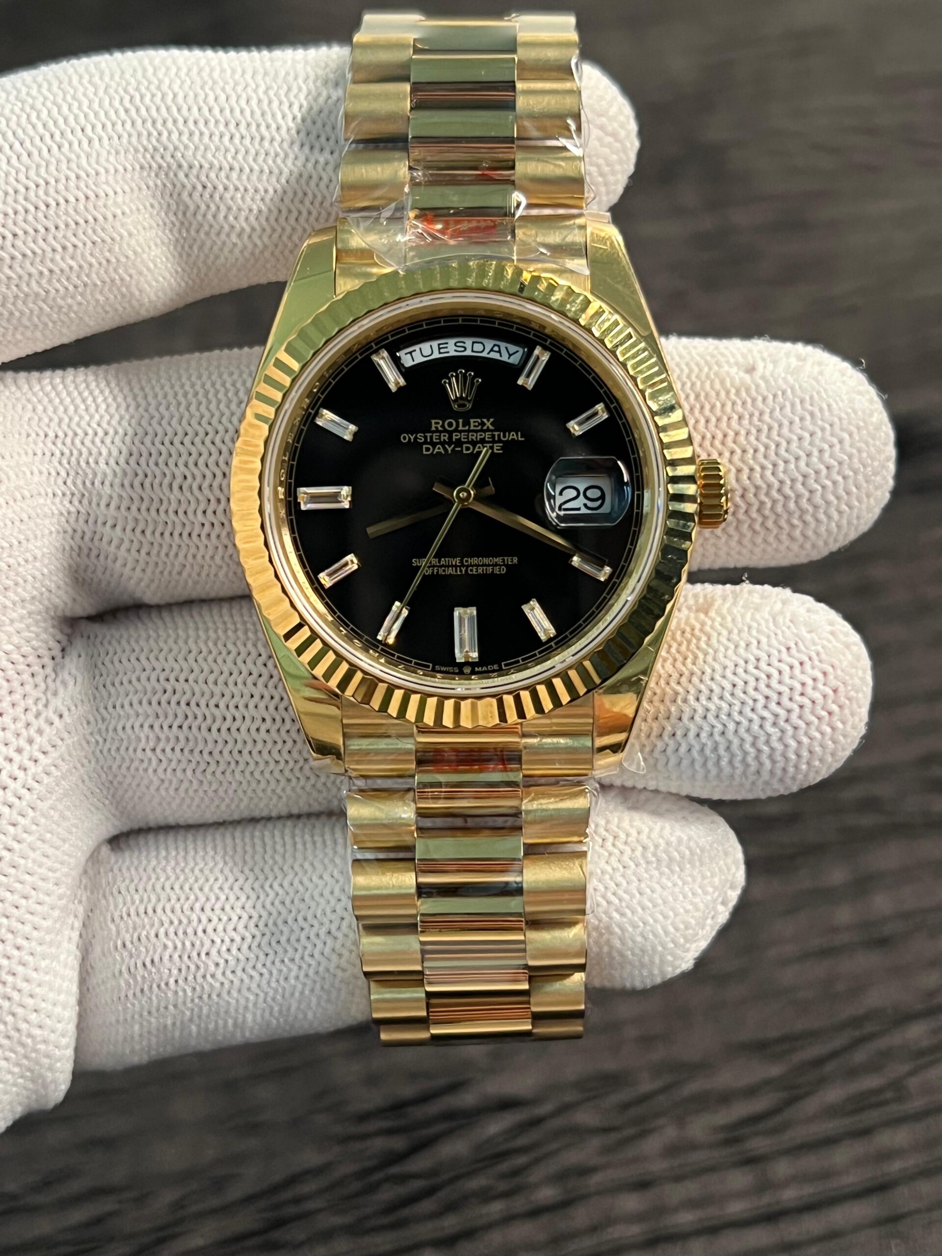 DayD 228238 40mm Gain Weight V6 QF Best Edition Black Dial T Dia Markers On YG President Bracelet A2836
