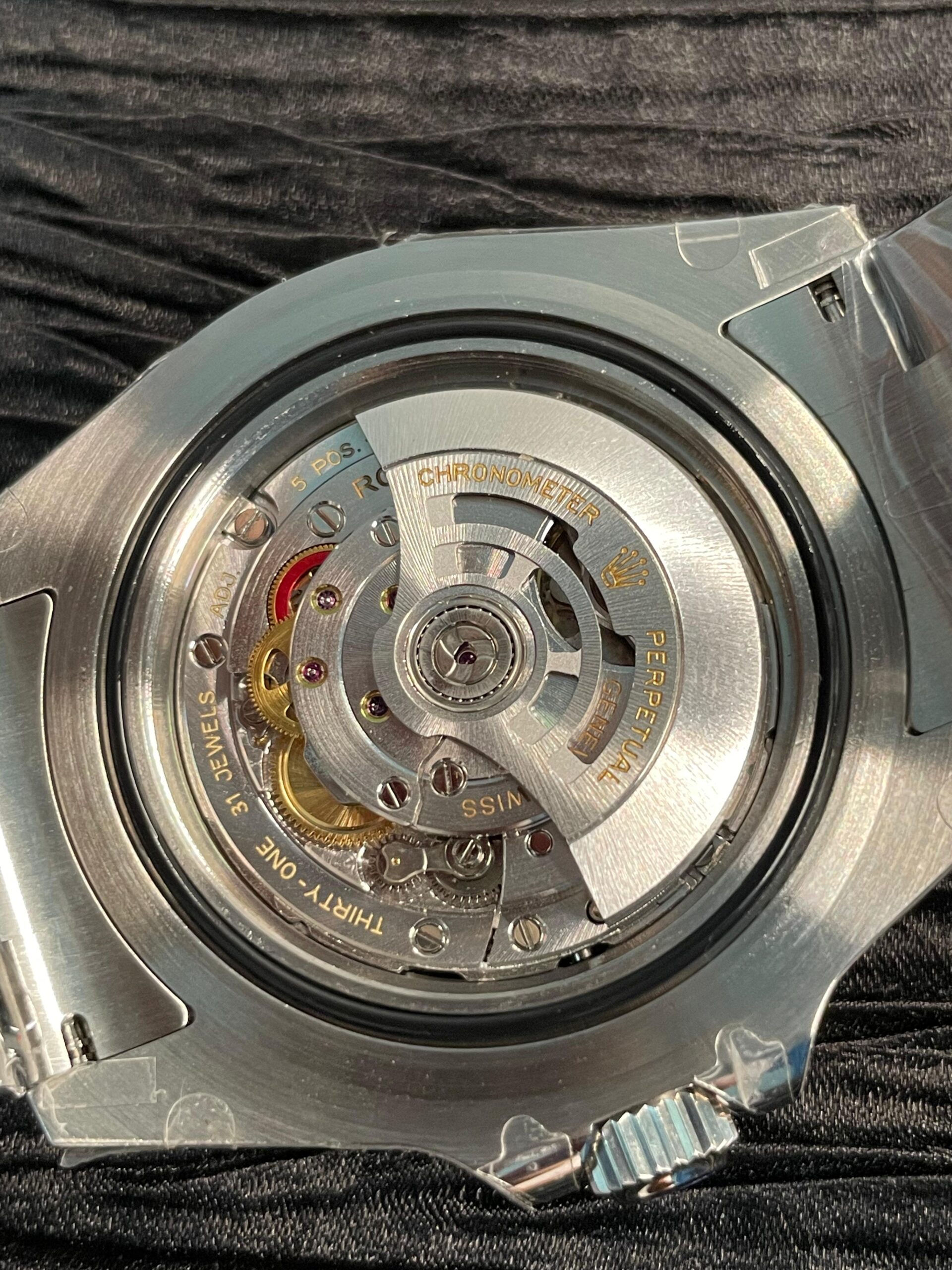 Sea-Dweller 126600 43mm 904L SS/YG QF 1:1 Best Black Dial On Oyster Bracelet SH3235 (Free Sprung) - Image 8