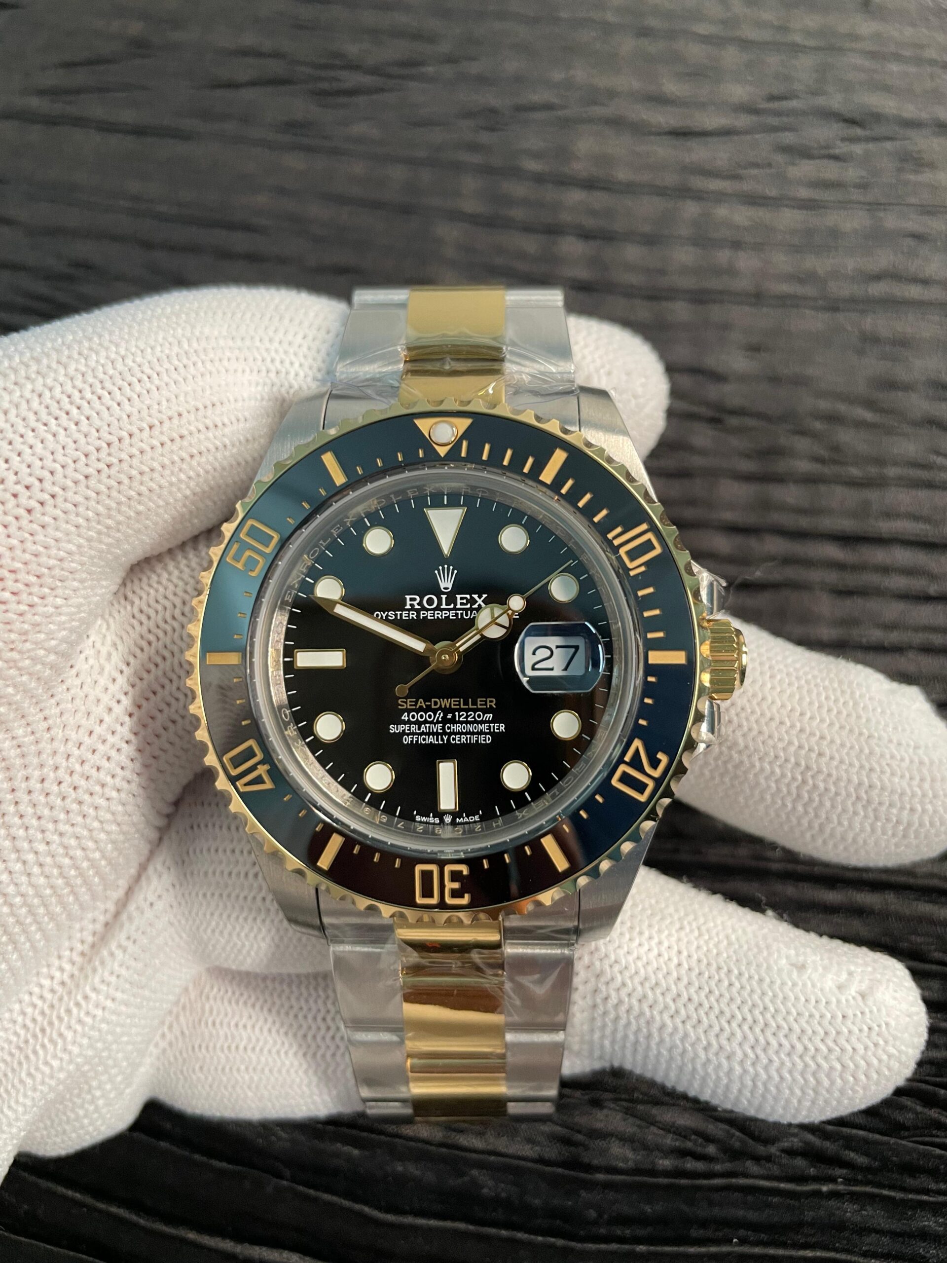 Sea-Dweller 126600 43mm 904L SS/YG QF 1:1 Best Black Dial On Oyster Bracelet SH3235 (Free Sprung)