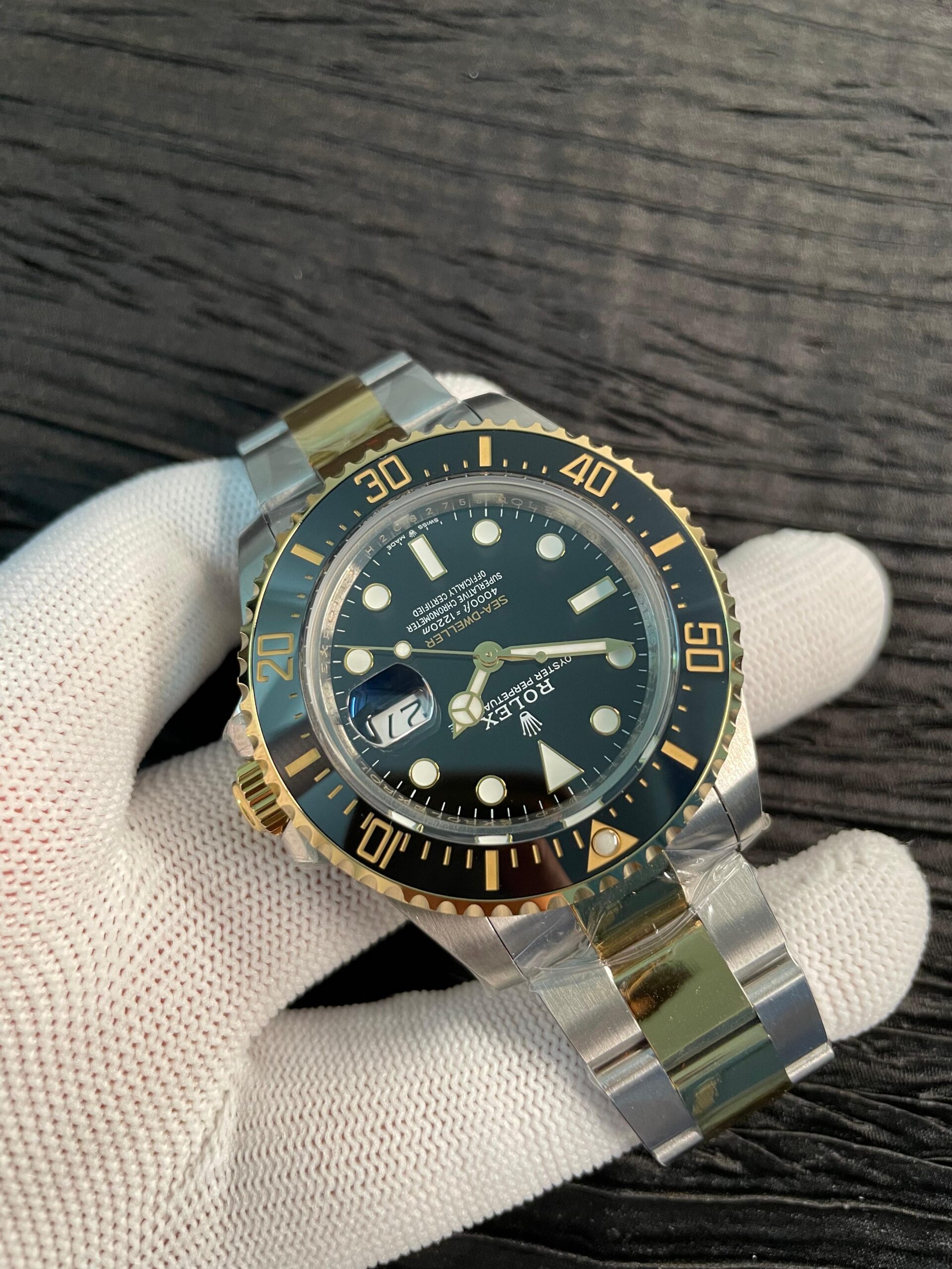 Sea-Dweller 126600 43mm 904L SS/YG QF 1:1 Best Black Dial On Oyster Bracelet SH3235 (Free Sprung) - Image 4