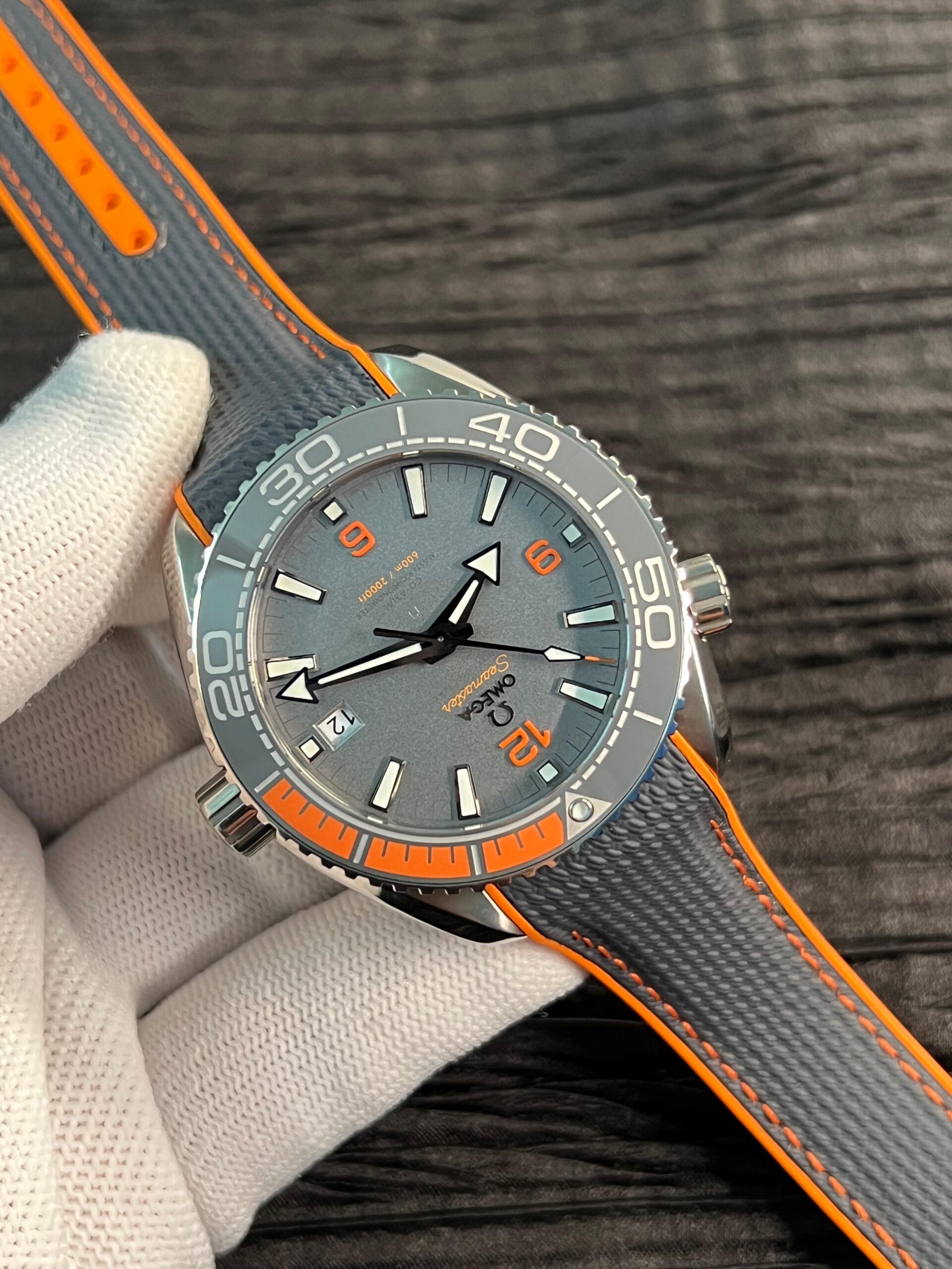 Planet Ocean 43.5mm Titanium VSF 1:1 Best Edition Black/Orange Bezel Gray Dial on Gray Nylon Strap A8900 - Image 4