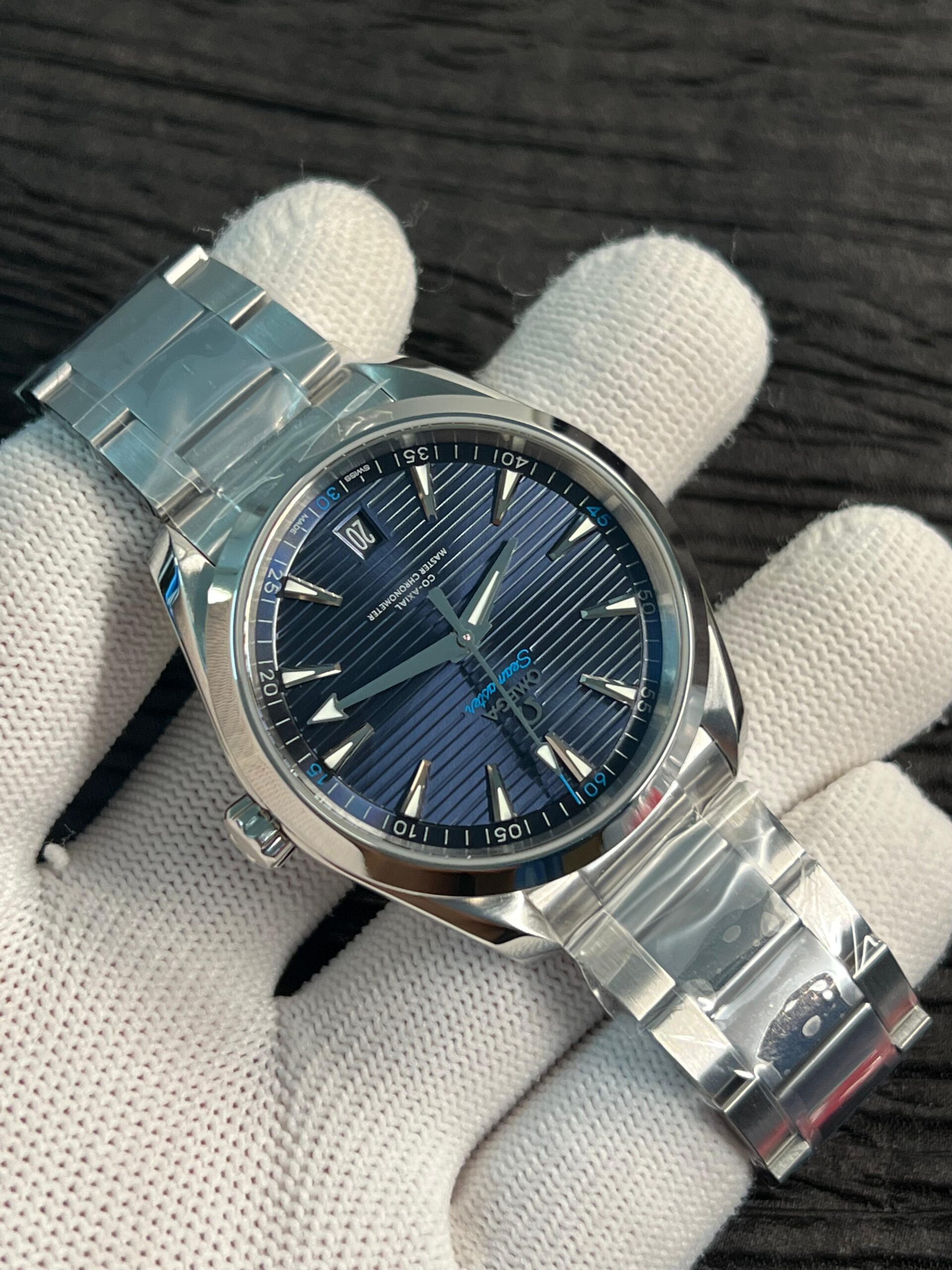 Aqua Terra 150M Master Chronometers VSF 1:1 Best Edition Deep Blue Dial Silver Hand on SS Bracelet A8900 Super Clone - Image 4