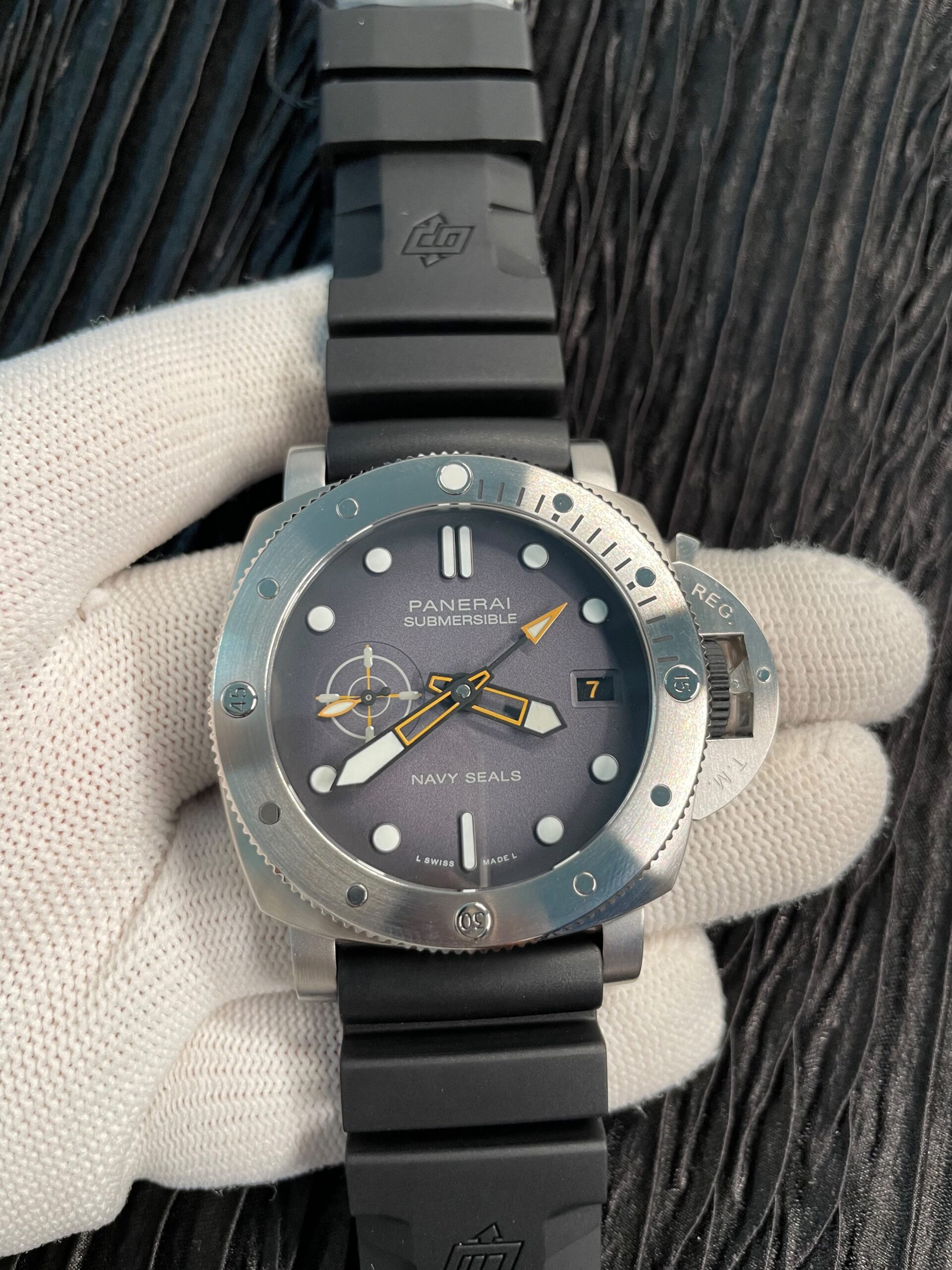 PAM1323 Y GMT VSF 1:1 Best Edition Dark Gray Dial on Black Rubber Strap P9011