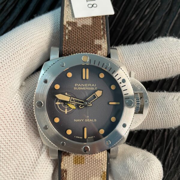 PAM1518 Submersible 44mm VSF 1:1 Best Edition Gray Ombre Dial on Camouflage Strap P900