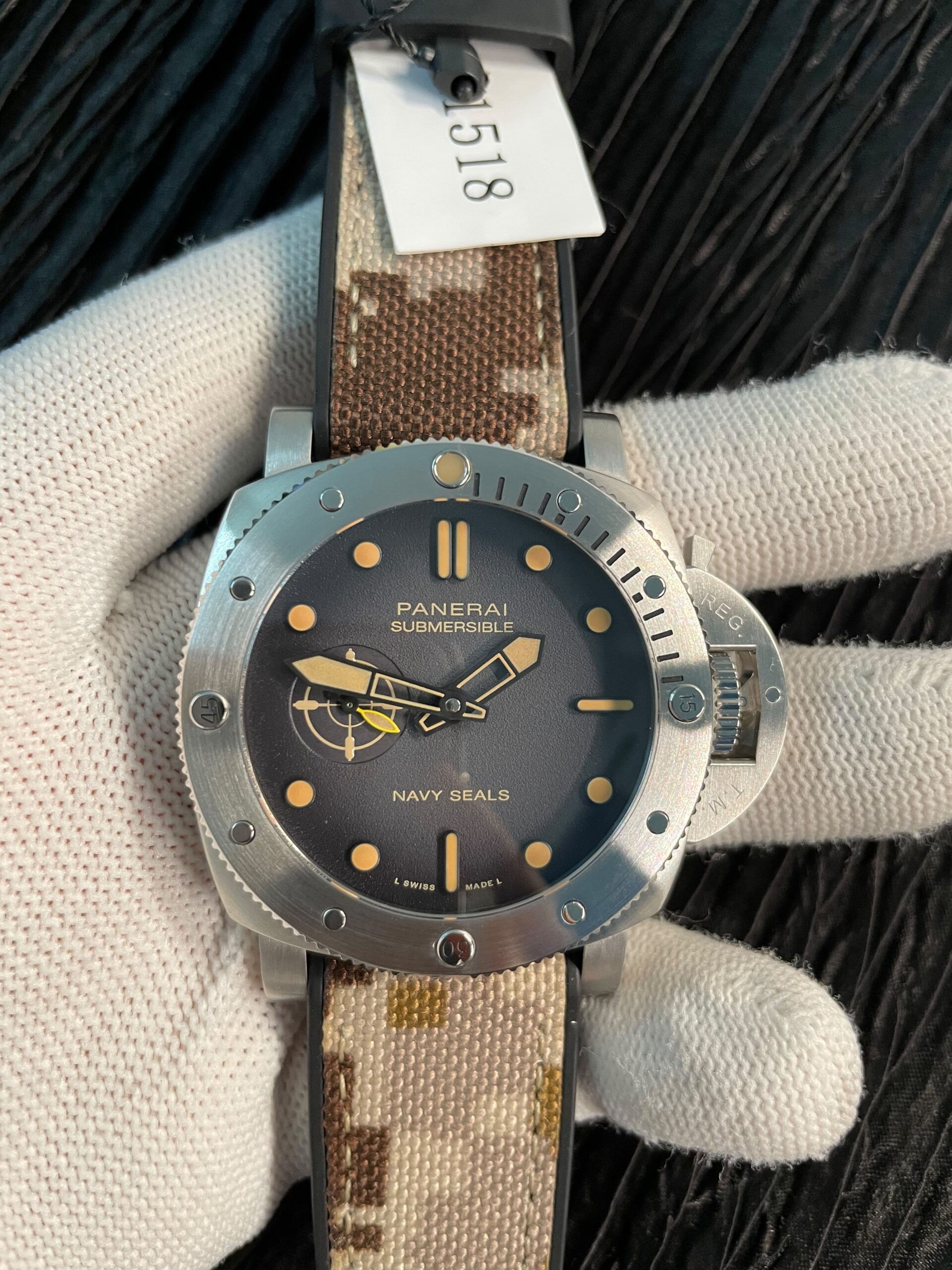 PAM1518 Submersible 44mm VSF 1:1 Best Edition Gray Ombre Dial on Camouflage Strap P900