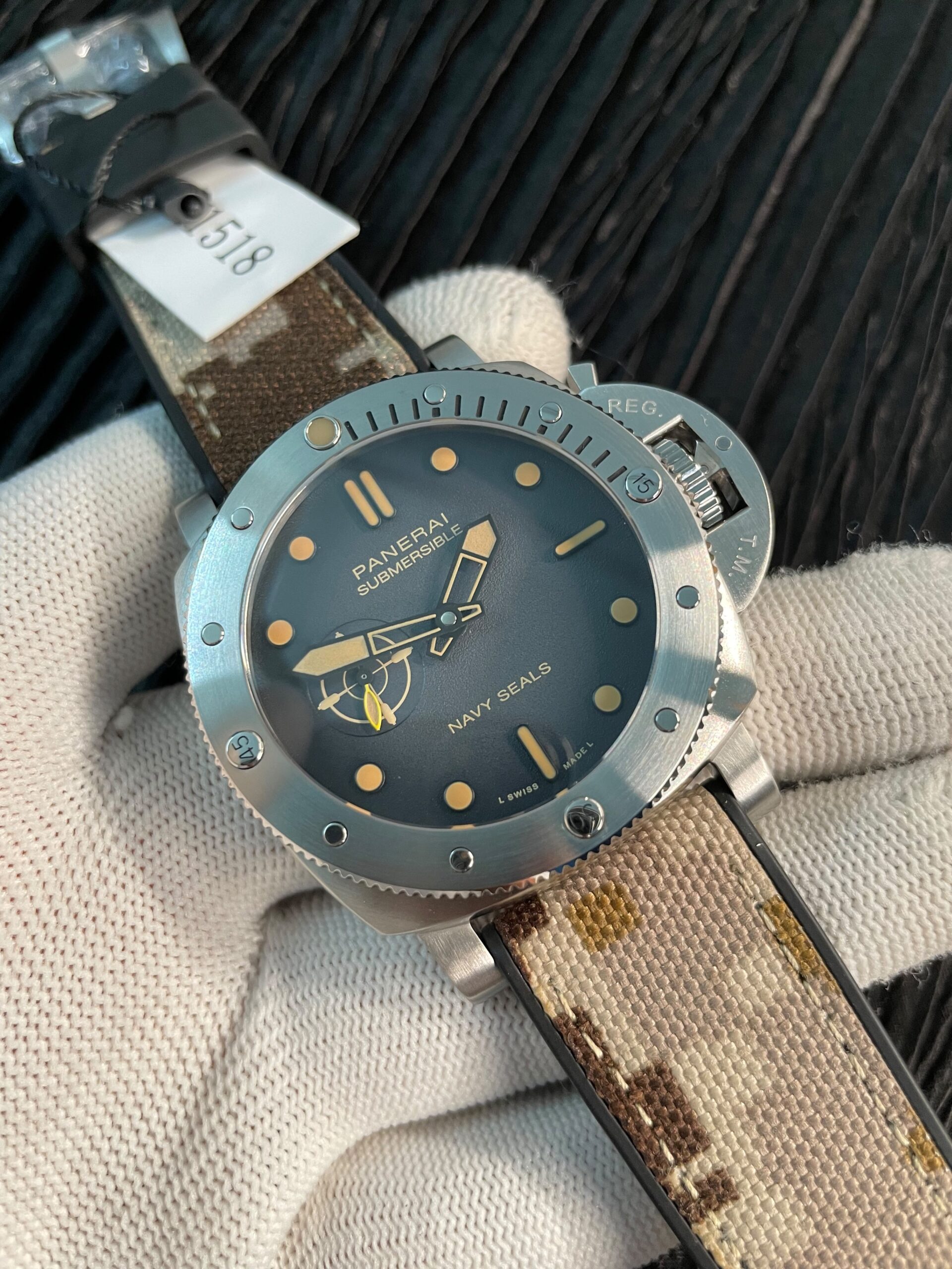 PAM1518 Submersible 44mm VSF 1:1 Best Edition Gray Ombre Dial on Camouflage Strap P900 - Image 3