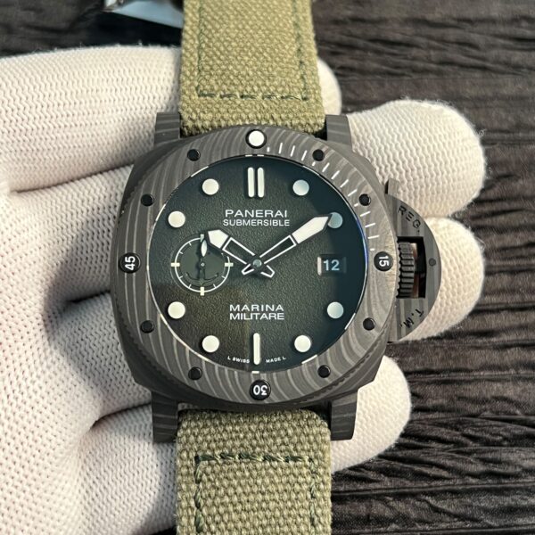 PAM1698 Submersible Marina Militare Carbotech Best Edition Green Grained Matt with Black Gradient Dial On Nylon Cladded Rubber Strap P.900 Clone