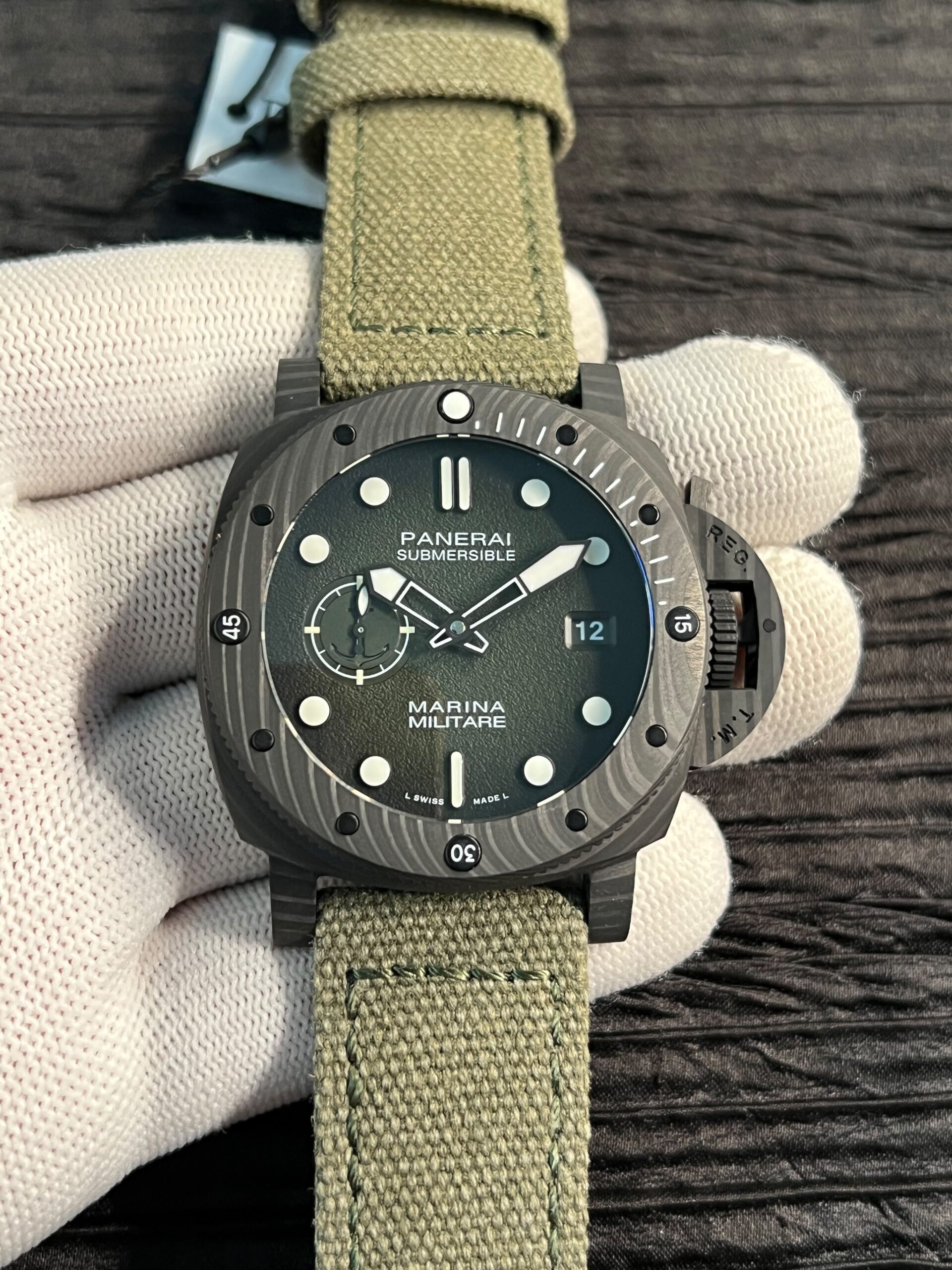 PAM1698 Submersible Marina Militare Carbotech Best Edition Green Grained Matt with Black Gradient Dial On Nylon Cladded Rubber Strap P.900 Clone