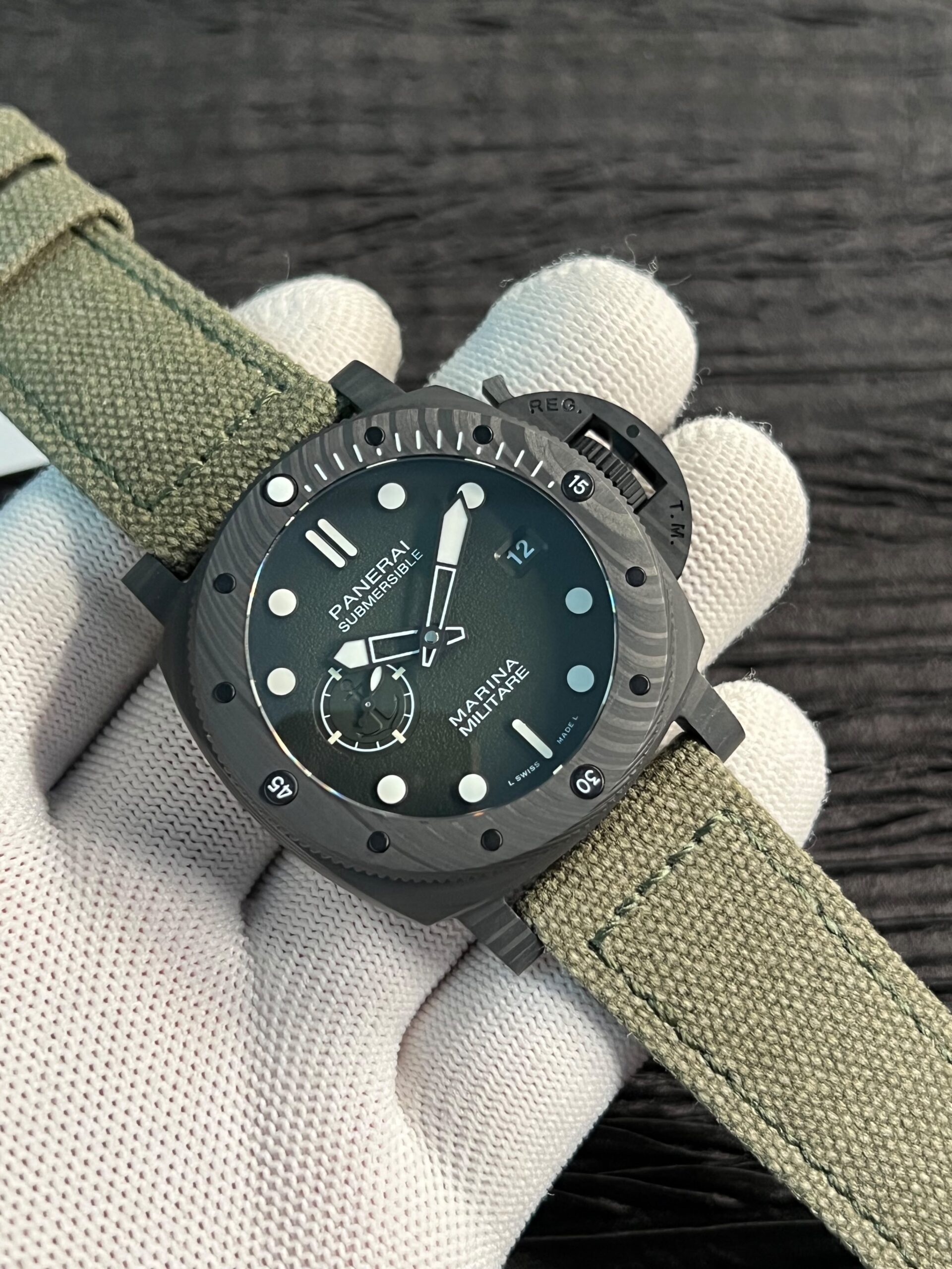 PAM1698 Submersible Marina Militare Carbotech Best Edition Green Grained Matt with Black Gradient Dial On Nylon Cladded Rubber Strap P.900 Clone - Image 2