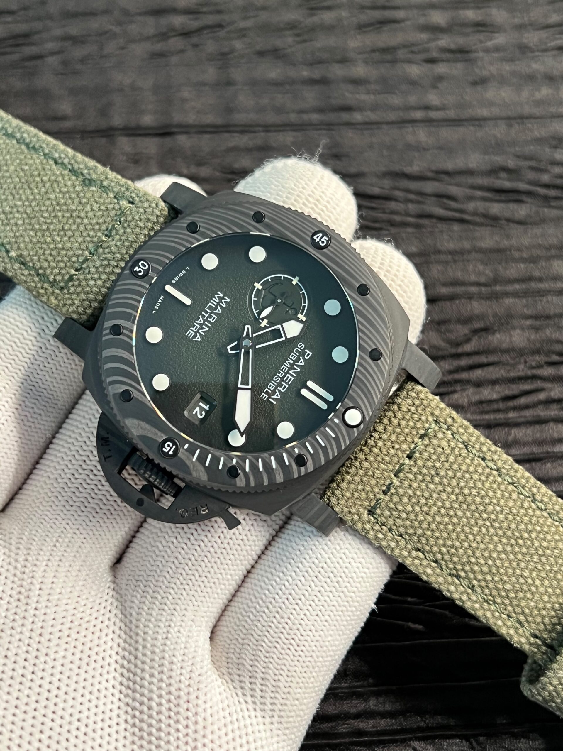 PAM1698 Submersible Marina Militare Carbotech Best Edition Green Grained Matt with Black Gradient Dial On Nylon Cladded Rubber Strap P.900 Clone - Image 3